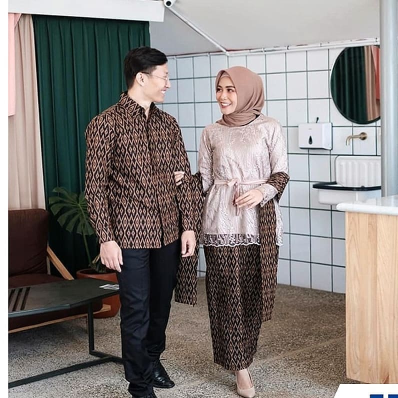 Inspirasi Baju Baju Couple Kondangan Kekinian : Muslim ...